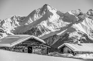 Ahornspitze Almen B&W