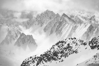 Rotes Beil B&W