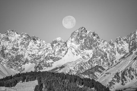 Chasing Powder in the Alps (Part 1): Low Tide in Austria