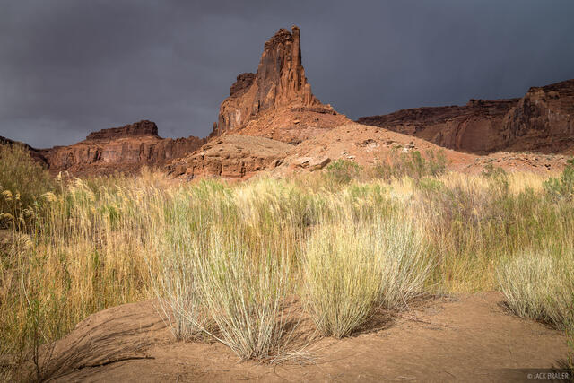 Sandstone Spire Spotlight