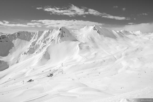 Pezid B&W