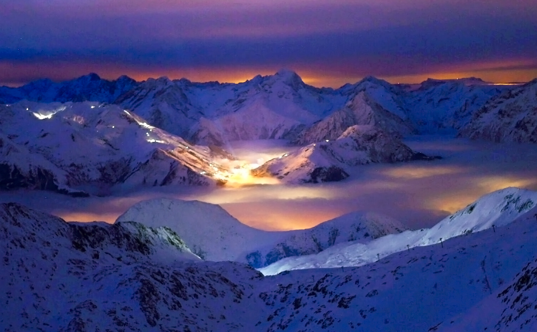 Webcam screenshot from Pic Blanc at Alpe d' Huez